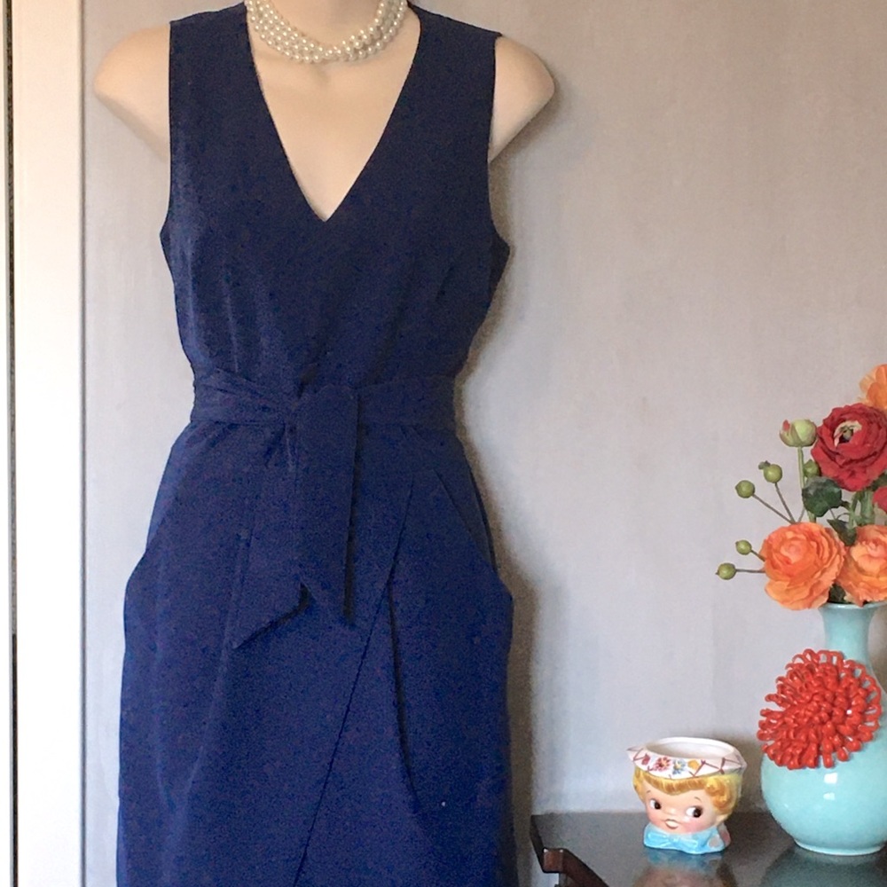 Sleeveless dress